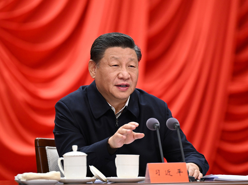 　　1月11日，省部級(jí)主要領(lǐng)導(dǎo)干部學(xué)習(xí)貫徹黨的十九屆六中全會(huì)精神專題研討班在中央黨校（國(guó)家行政學(xué)院）開(kāi)班。中共中央總書記、國(guó)家主席、中央軍委主席習(xí)近平在開(kāi)班式上發(fā)表重要講話。新華社記者 李學(xué)仁 攝